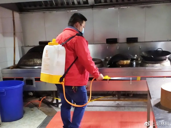 巴中長(zhǎng)灘辦公區(qū)：對(duì)辦公區(qū)、宿舍、食堂全面消毒