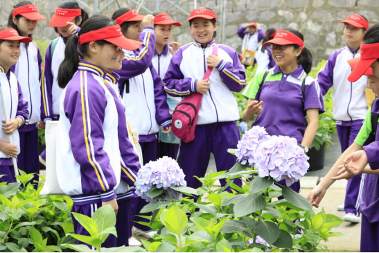 七彩公益 |“ 走進(jìn)七彩林科，感知科技力量”公益研學(xué)活動(dòng)